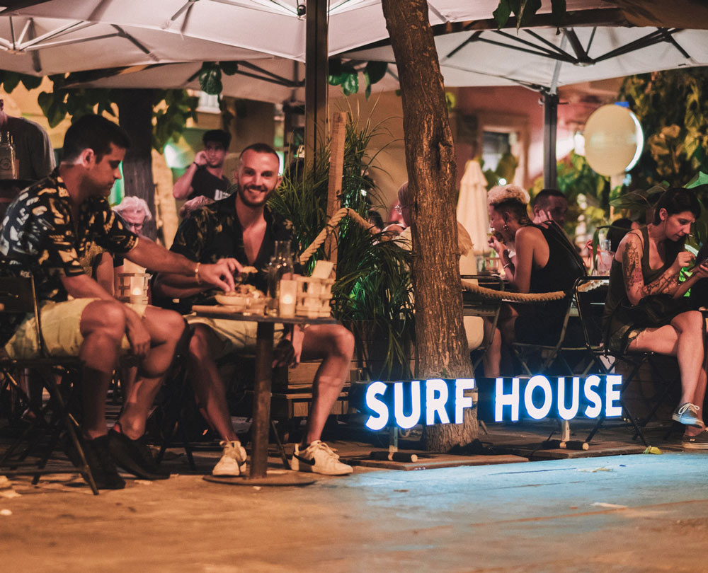 Surf House Barcelona