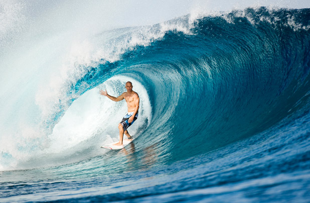 1268302399_5533_kelly-09TAH-Quiksilver-TESTEMALE2208