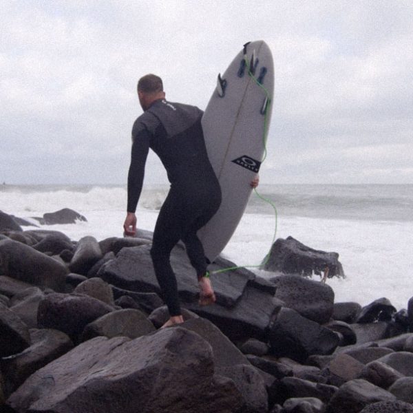 oli-adams-nueva-zelanda-surf