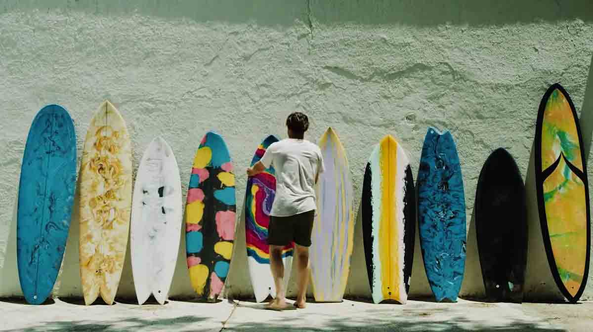 The Electric Acid Surfboard Test con Dane Reynolds - Mar Gruesa.