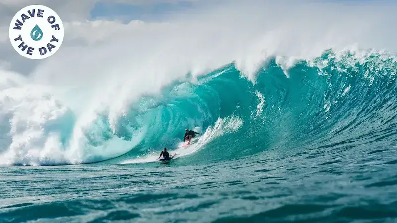 wave-of-the-day-jamie-o-brien-and-mike-stewart-pipeline